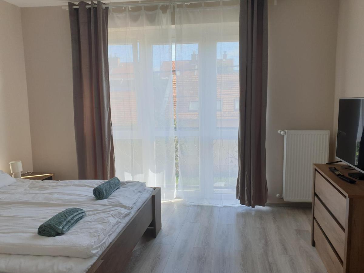 Chill House Apartman Eger Eksteriør bilde