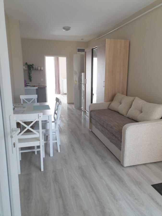 Chill House Apartman Eger Eksteriør bilde