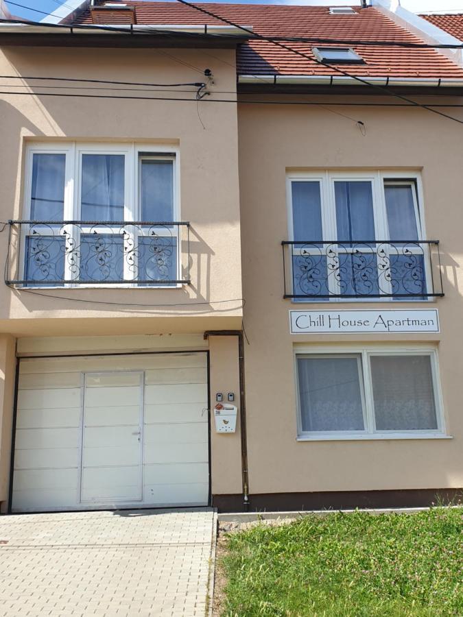 Chill House Apartman Eger Eksteriør bilde