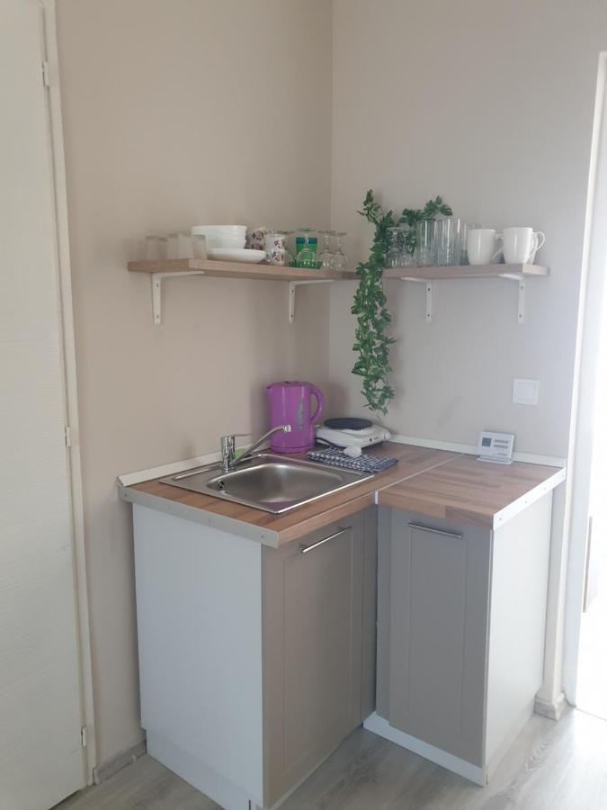 Chill House Apartman Eger Eksteriør bilde