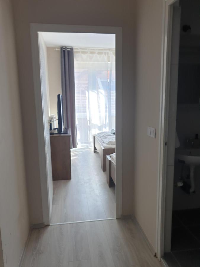 Chill House Apartman Eger Eksteriør bilde